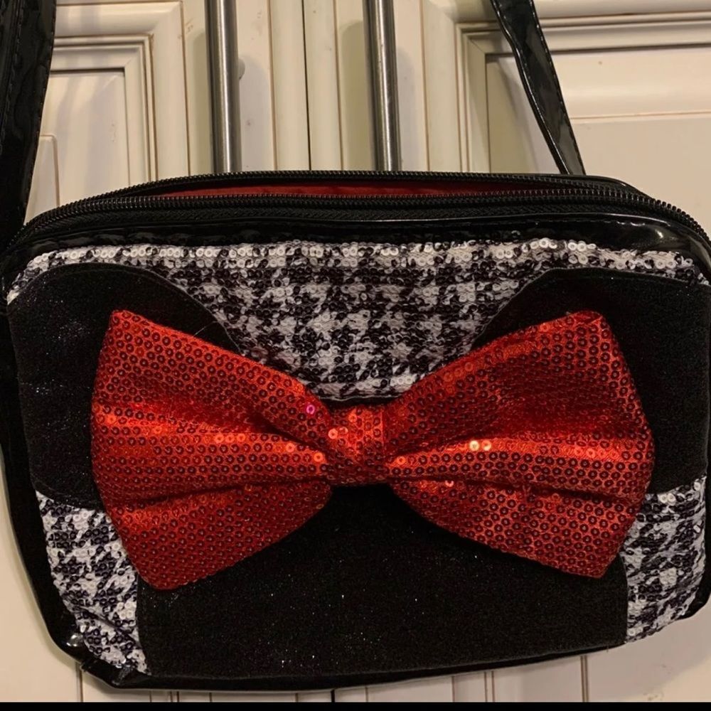 Disney Store Minnie Mouse Black Purse With Red Bow And Adjustable Shoulder Strap